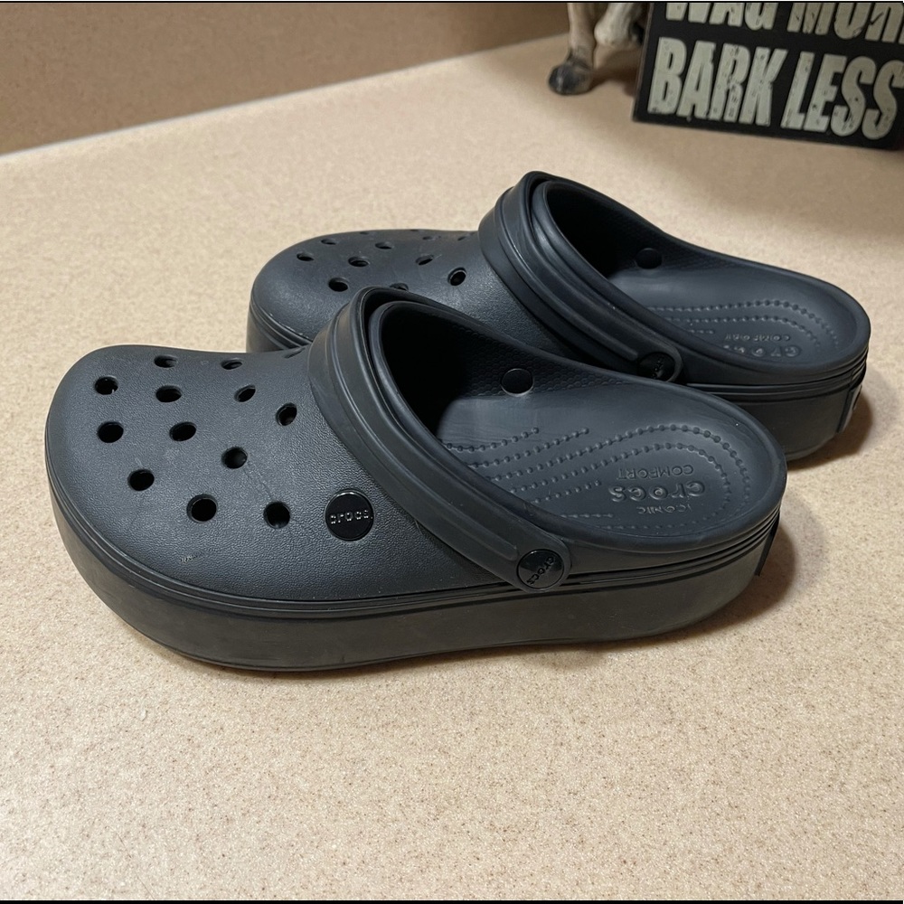 Crocs Crocband platform